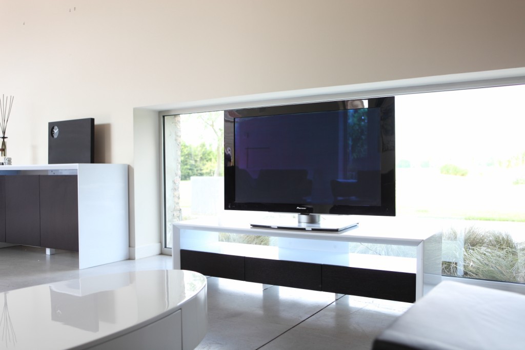 Meuble Tv Haut Parleur : Meuble Tv Haut Noir Comparatif Meuble Tv Haut De Gamme Noir Meuble Tv Haut Parleur : Meuble Tv Haut Noir Comparatif Meuble Tv Haut De Gamme Noir