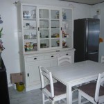 buffet de cuisine en bois blanc