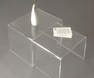 table de chevet en plexiglas