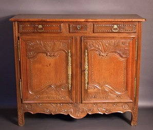 Ancien buffet bas normand en chêne du XIXe siècle  Ref 261  Annonces