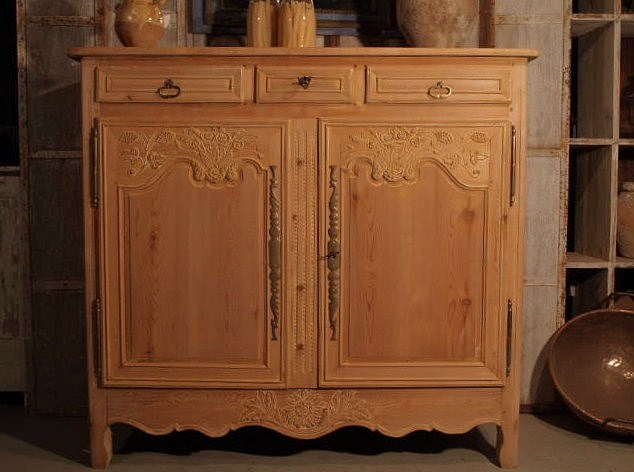 Buffet bas normand XIXiéme en noyer Metz 57000