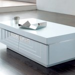 table basse laquee
