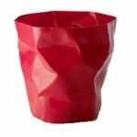 corbeille a papier rouge