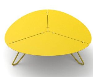 table basse jaune