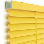 store venitien jaune
