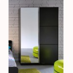 armoire de chambre noire