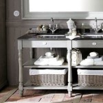 armoire salle de bain vintage