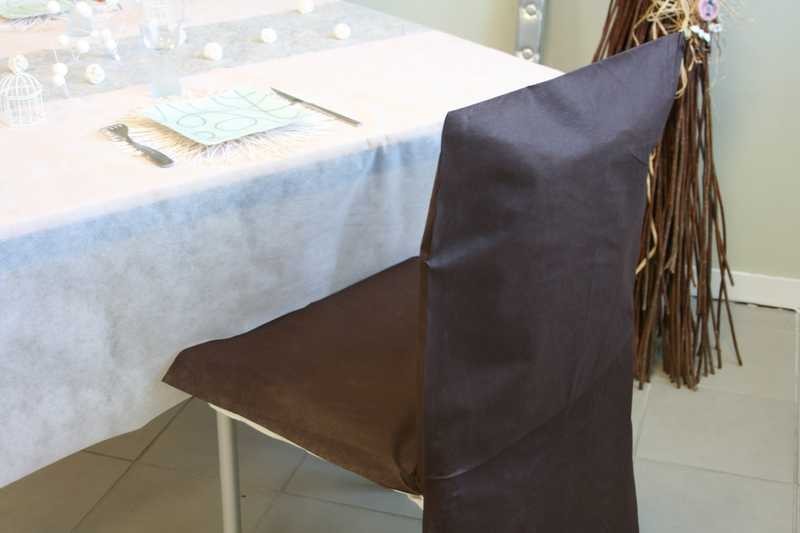 housse de chaise marron