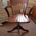chaise de bureau ancienne