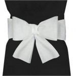 galette de chaise avec un gros noeud