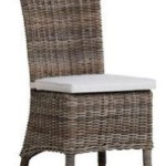 galette de chaise avec un gros noeud