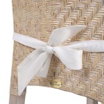 galette de chaise avec un gros noeud