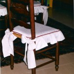 galette de chaise avec un gros noeud