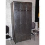 armoire de chambre metallique