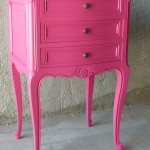 table de chevet fushia