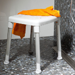 tabouret de douche senior