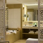 tete de lit facon moucharabieh