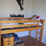 lit une personne camif