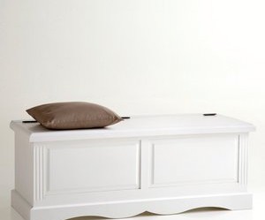 banc de lit blanc