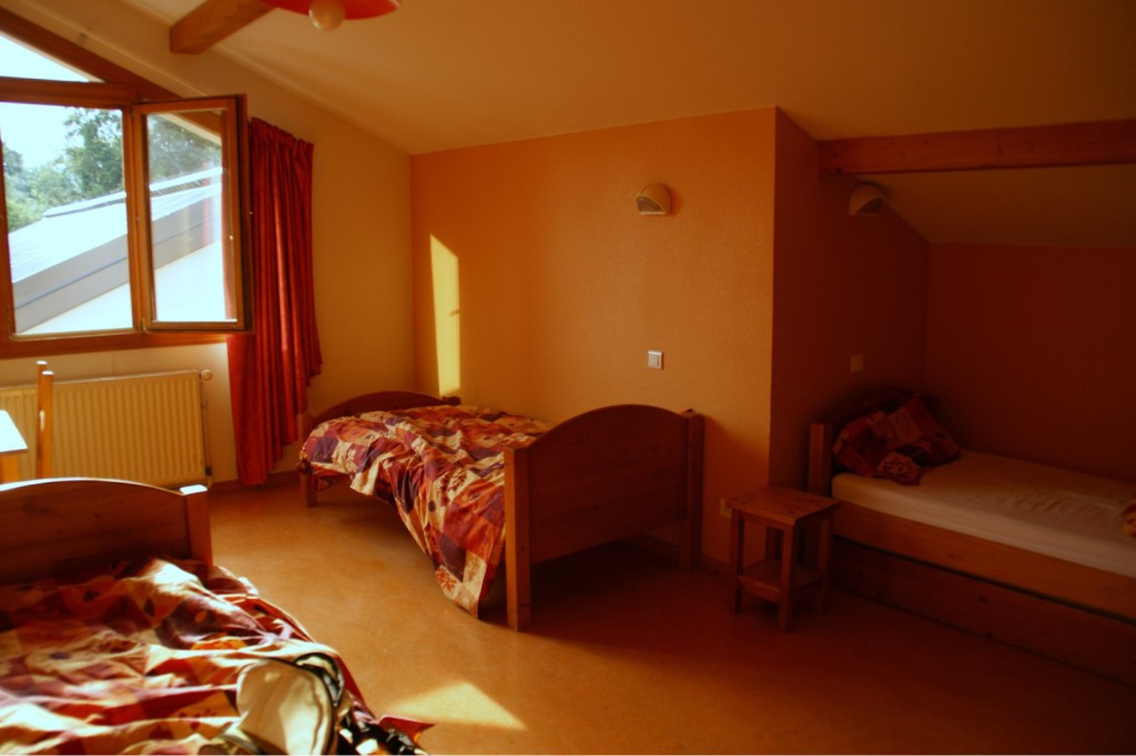 pieds de lit qui grincent