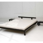 lit japonais une personne