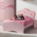 lit une personne fille