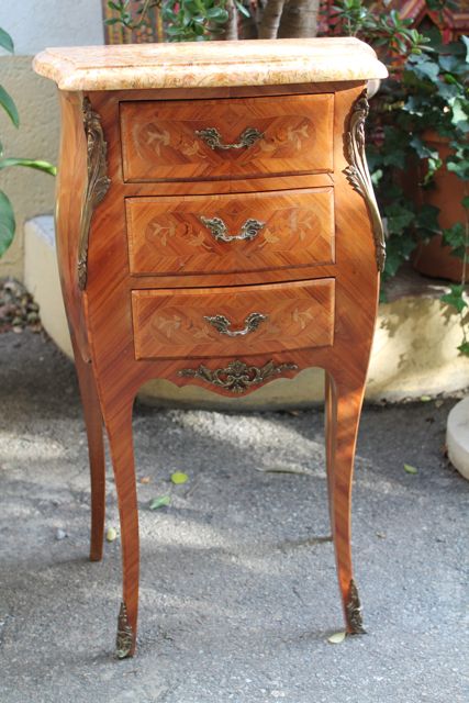 table de chevet louis xv