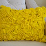 coussin deco jaune