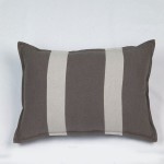 coussin deco taupe