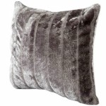 coussin fourrure